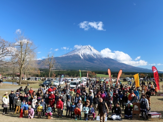 ふもとっぱらでそとあそび_Vol12_アウトドア_イベント_集合_記念写真