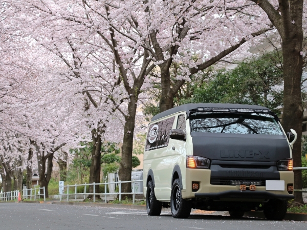 アウトドアデイジャパン_2017_東京_リフトアップ_LINEX_カスタム_出発_桜_満開_4月