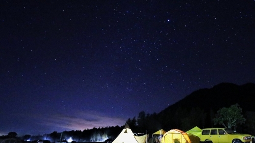 ふもとっぱら_夜_星空_キャンプ場_スーパームーン_フレックスドリームブース