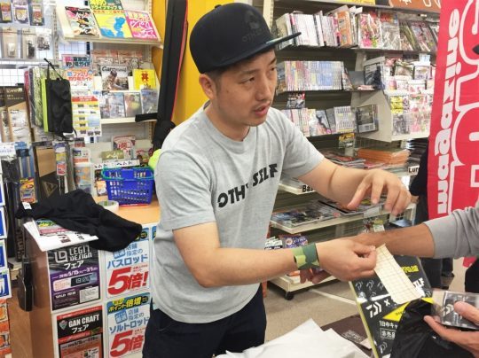 釣り具 キャスティング鹿島神栖店 内山幸也 橋本卓哉 プロ トークライブ イベント アザーセルフ テーピング 実演