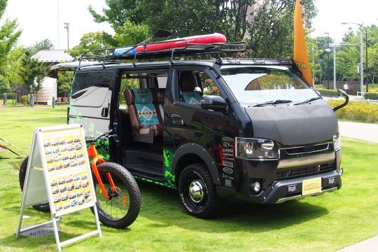 ハイエース 200系バン リフトアップカスタム NAVI CAMP（ナビキャンプ）モリパーク アウトドアヴィレッジ