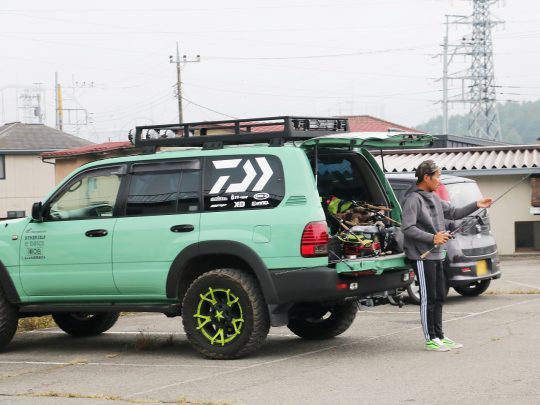 プロアングラー 内山幸也プロ 愛車 ランクル100丸目換装 FDclassic カスタムデモカー ウッチー号