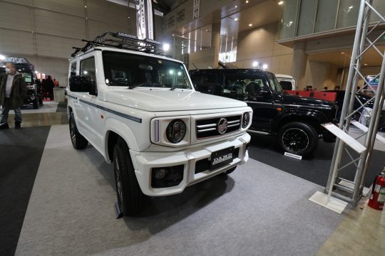 東京オートサロン　幕張メッセ　新型ジムニー　カスタム