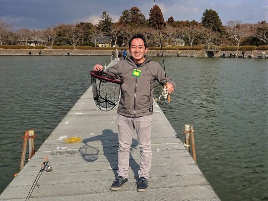 東山湖　トラウト釣り　五嶋さん