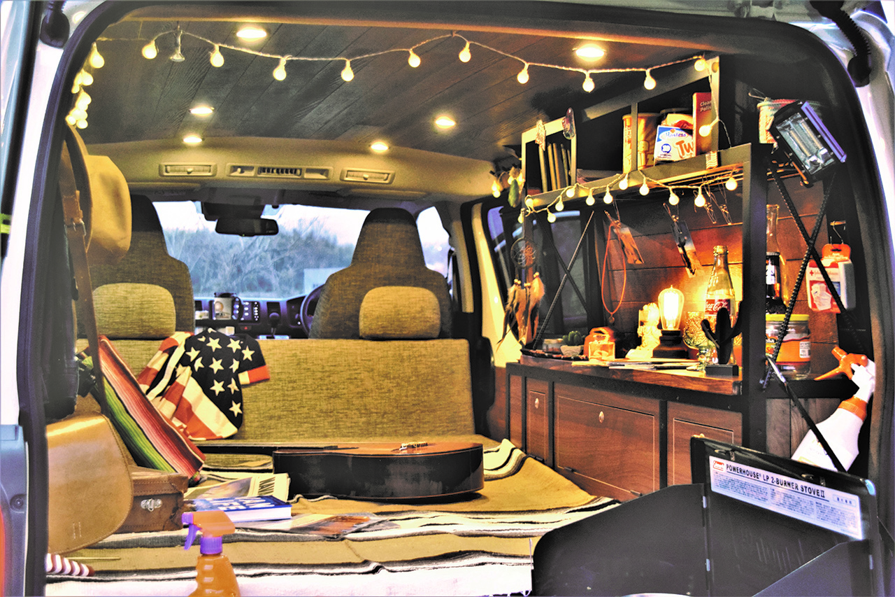 ハイエース Sedona セドナ の販売を開始 お洒落な車中泊 バンライフを思う存分満喫出来る一台 ハイエース専門店カスタム情報ブログ Flexdream