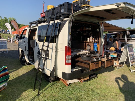 FIELDSTYLE_WORKVOX_SEDONA_VANLIFE