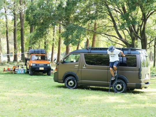 アウトドアによく似合うハイエース vanlife outdoor あそびーくる