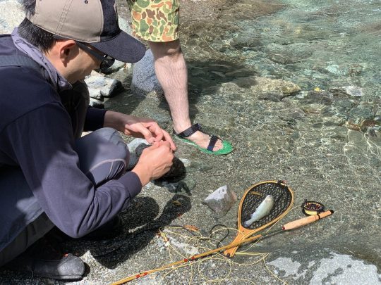 うらたんざわ渓流釣場でフライフィッシング