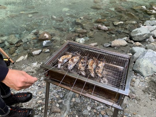 ニジマス塩焼き_うらたんざわ渓流釣場