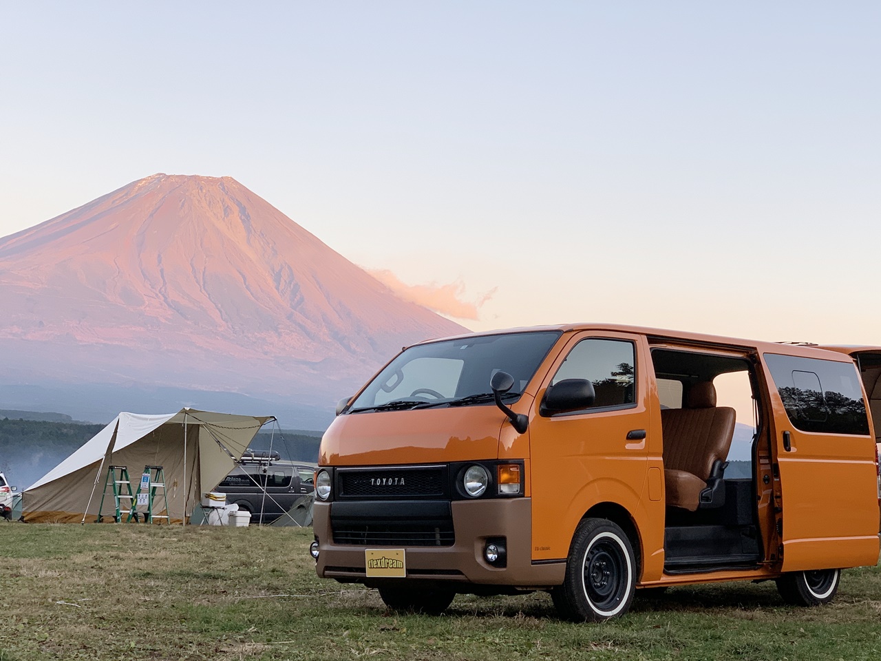 ハイエース200系S-GL “引き出し付きベッドキット”『ARB4x4ローラードロワーキット』のご紹介！｜ハイエース専門店カスタム情報ブログ  flexdream