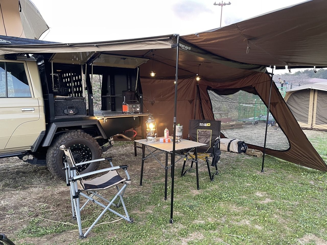 ランクル70_ランクル79_復刻版ランクル79_ARB4x4_オーバーランダー_OverLand_RHINORACK_バットウィングオーニング_バットウィング_flexdream