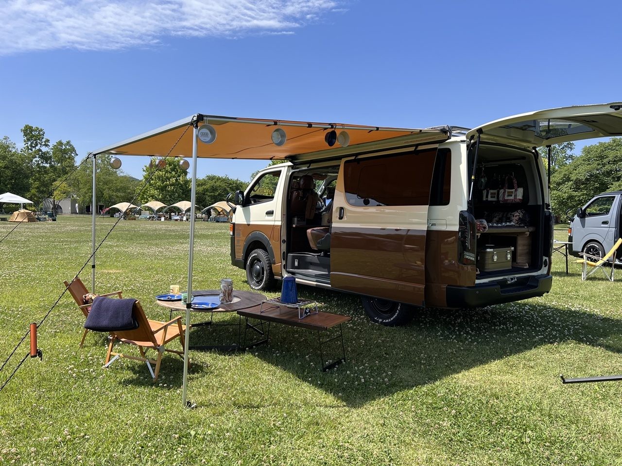 outdoorparkinmichinoku_outdoorpark_アウトドアパーク_みちのく湖畔の杜公園_ハイエース_丸目ハイエース_FD-classic_ARB4x4_サイドオーニング_デイキャンプ_flexdream