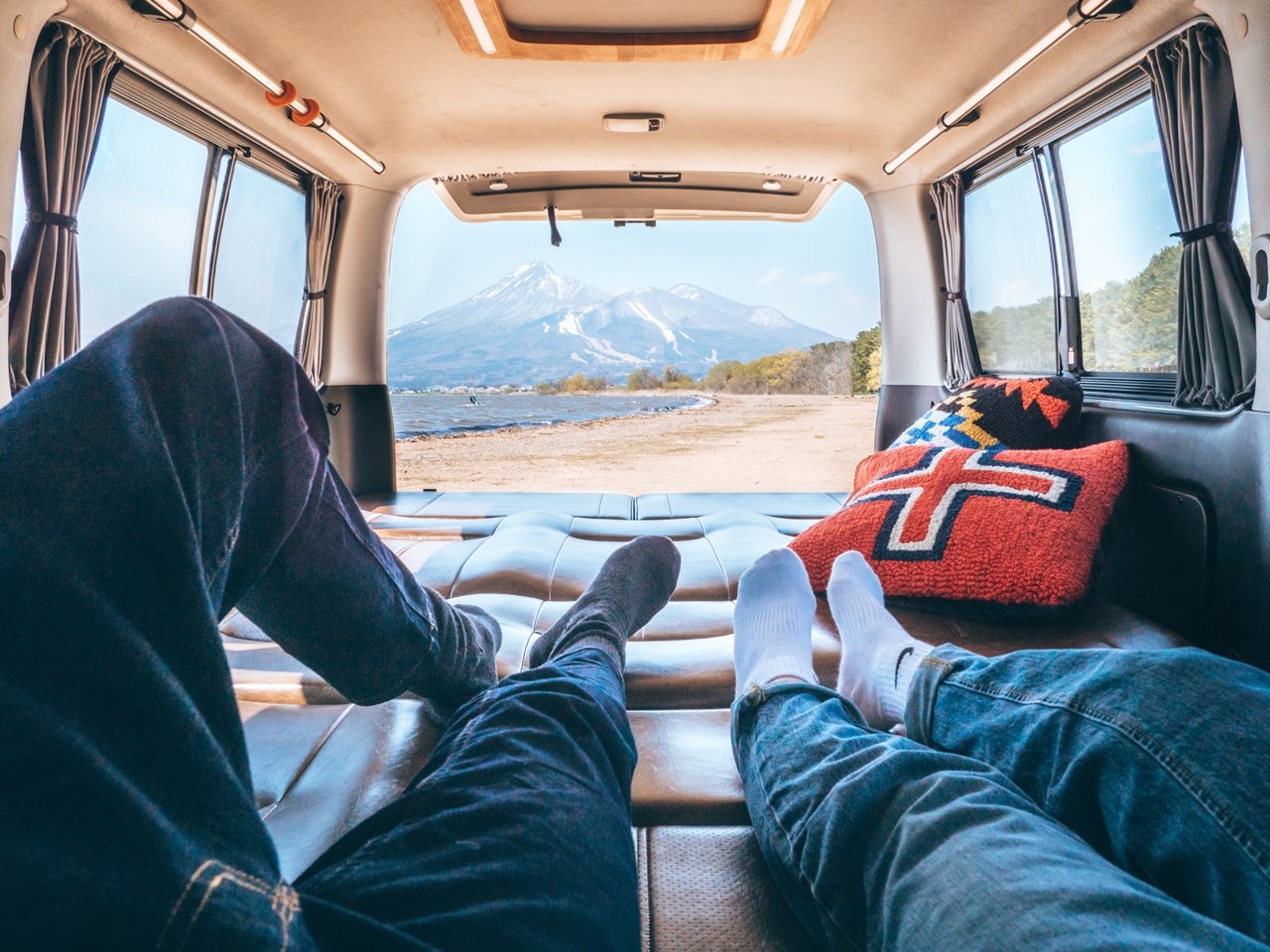 車中泊できる街乗り仕様車 Fd Boxシリーズに新モデルが登場 その名も Fd Box3 Vanlife ハイエース専門店カスタム情報ブログ Flexdream