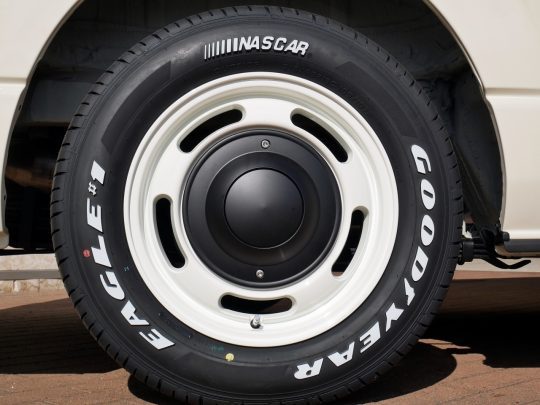 GOODYEAR_グッドイヤー_NASCAR_FREAKSSTORE_flexdreamコラボハイエース_丸目ハイエース_FDclassic_選択可能タイヤ