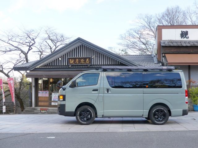 ちがさきキャンピングカーフェス_ハイエース_丸目ハイエース_FD-classic_アーバンカーキ_ハイエース新色_ARB4x4_サイドオーニング_ベースラック_flexdream