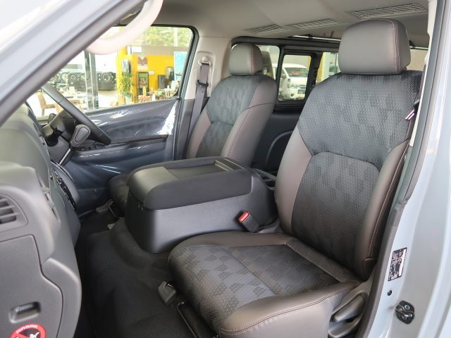 キャラバン-日産-NISSAN-CARAVAN-新車カスタムコンプリート-ハイエース三郷店-flexdream (3)