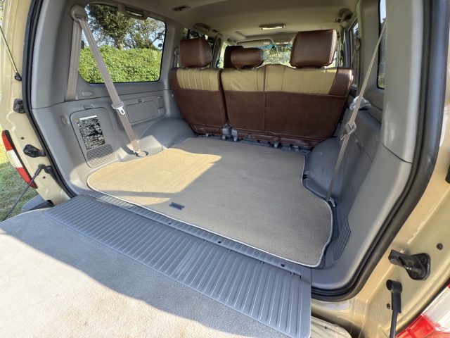 TSUMUGUMIXFESTIVAL-ツムグミックスフェス-イオンモールむさし村山-ランクル100-FD-classic-LC100専用オリジナルカーゴマット-flexdream
