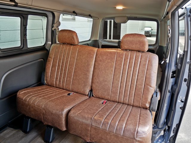 東北キャンピングカーフェア-夢メッセみやぎ-キャラバン-丸目キャラバン-FD-classic-イベント限定特選車-ブラウンシートカバー-flexdream