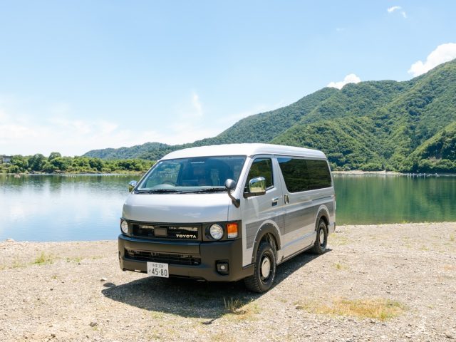 ジャパンキャンピングカーショー-ハイエース-丸目ハイエース-車中泊できる街乗り仕様車-FDBOXW03-flexdream