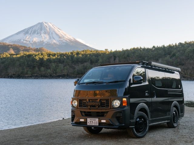 キャラバン-車中泊出来る街乗り仕様車-FDBOXV11-丸目換装-FDclassic-flexdream