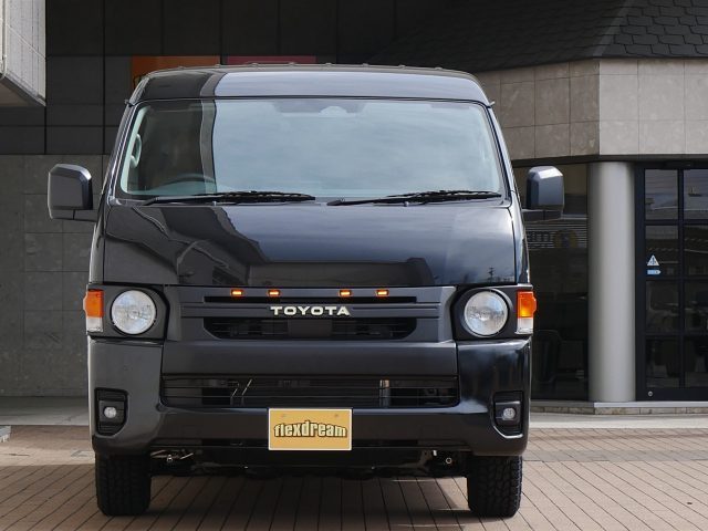 新潟キャンピングカー&OUTDOOREXPO-新型ハイエース-9型ハイエース-MONOBOXH02-MONOBOX丸目フェイス-flexdream