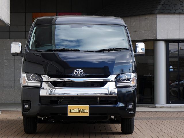 大阪キャンピングカーショー-新型ハイエース-9型ハイエース-車中泊できる街乗り仕様車-FDBOXW09-ガッツミラー廃止-BibeamLEDヘッドライト-flexdream