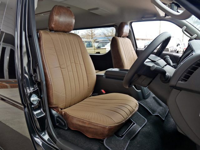 新潟キャンピングカー&OUTDOOREXPO-新型ハイエース-9型ハイエース-MONOBOXH02-コーデュラ生地シートカバー-flexdream