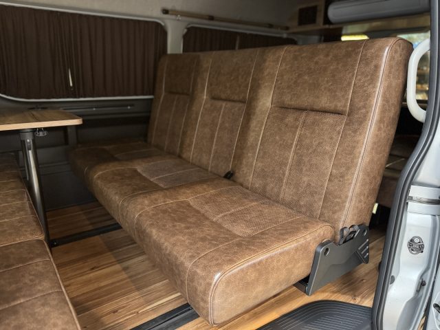 FIELDSTYLE-フィールドスタイル-ハイエース-ワゴン-丸目換装FDclassic-FDBOXW03-REVOシート-flexdream