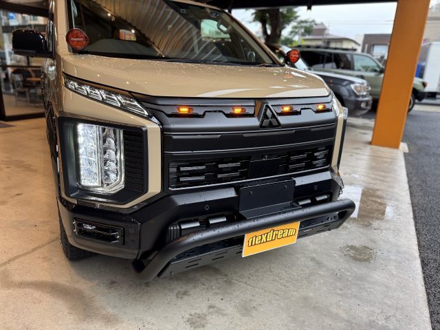 DELICAFANMEETING_デリカファンミーティング_新型デリカＤ５_ARB4ｘ4_MONOBOX_ブッシュバー_ヘッドライトプロテクター_flexdream