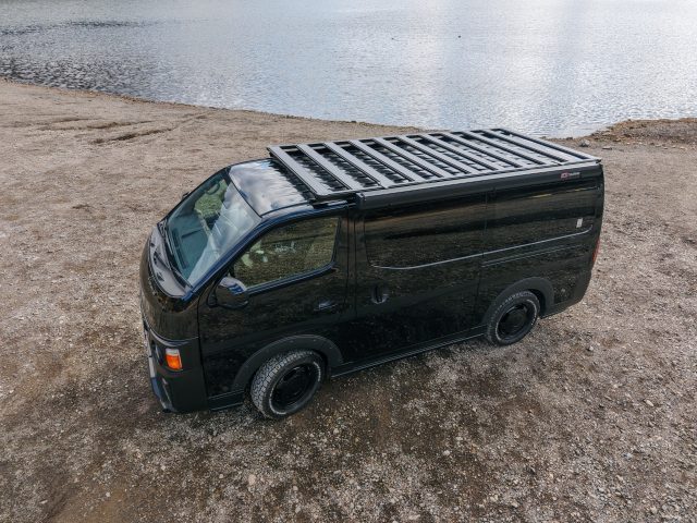 北海道キャンピングカー＆アウトドアショー_キャラバン_丸目キャラバン_FD-classic_FD-BOX_ARB4x4Accessories_ベースラック_サイドオーニング_flexdream
