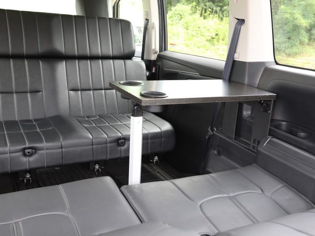 東北キャンピングカーフェア_デリカ_D5_OFFROADPACKAGE_MONOBOX_Diseat_Diseat用テーブル_flexdream