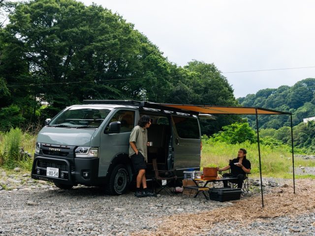 東北キャンピングカーフェア_ハイエース_MONOBOX_H01_ARB4x4_ベースラック_サイドオーニング_flexdream